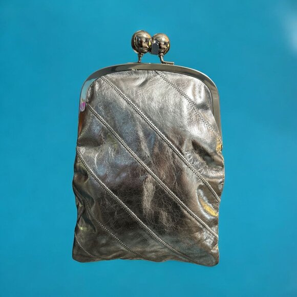 Bebe Purse Silver Leather Fold Over Kiss Lock Clutch Dome Frame Evening Handbag - Picture 6 of 9